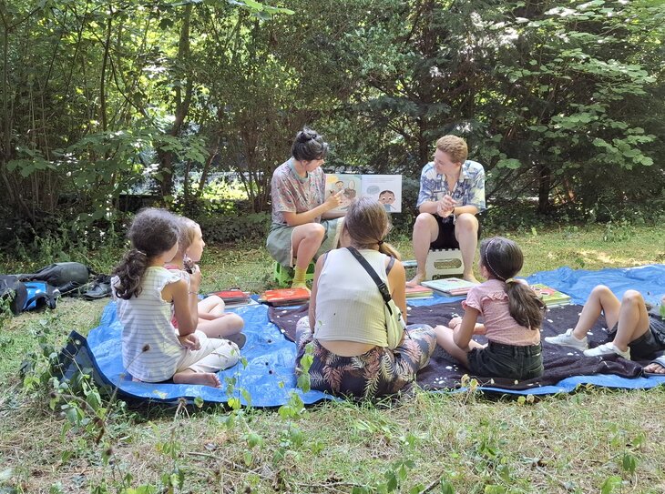 Loisirs Lire dans parcs Noh