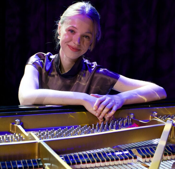 Concerts From Mozart Minimalism- Maureen Ijzerloo: Piano