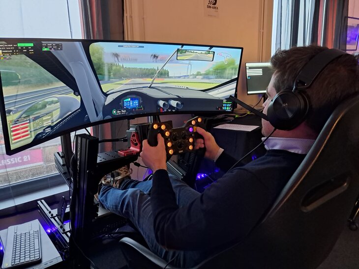Loisirs Sim-Area center : centre simulation voitures course pour tous