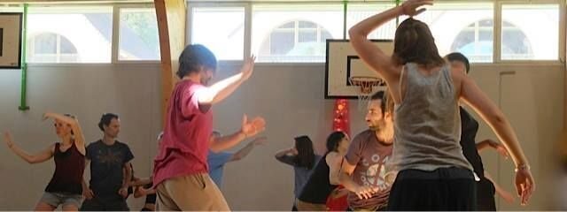 Stages,cours Danse 5 rythmes soirée ouverte tous avec Michel Wery