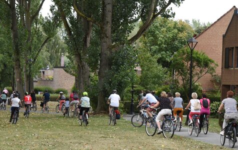 Loisirs Visite guidée vélo l histoire la construction la ville nouvelle
