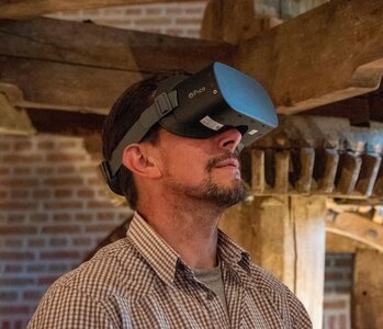 Loisirs Visite virtuelle Château de l église Pierre Flers Bourg