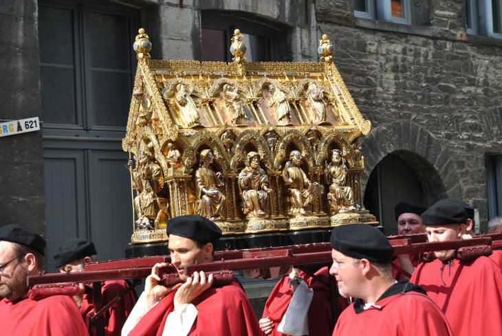 Loisirs Grande Procession