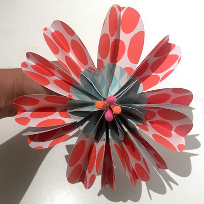 Stages,cours Fleurs en papier