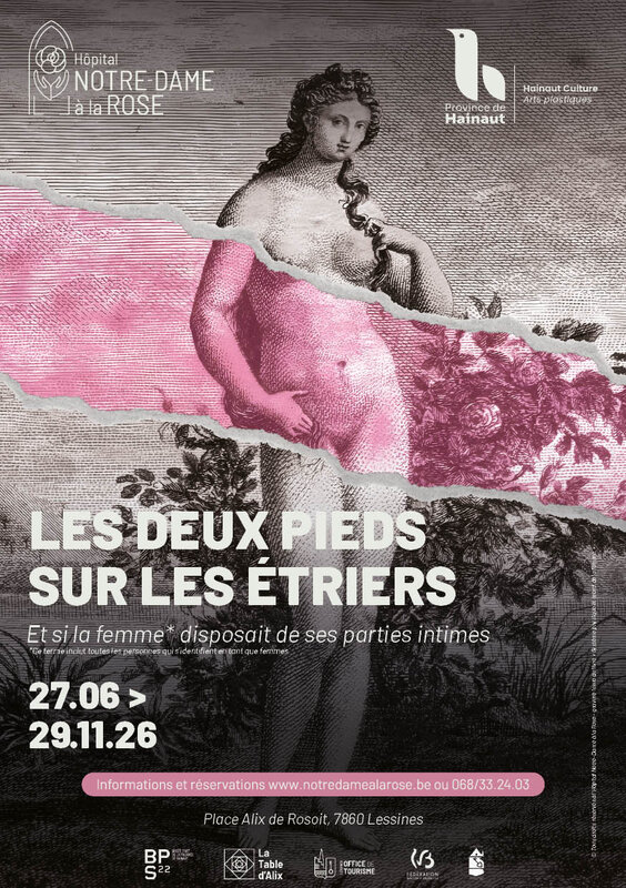 Expositions Les deux pieds les étriers si femme* disposait ses parties intimes