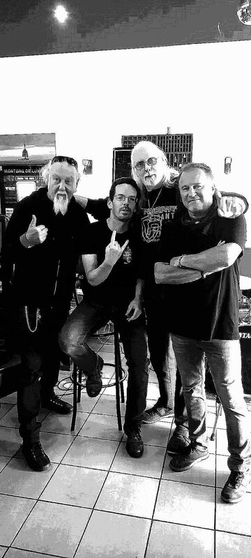 Concerts Concert Rock Vintage avec & Ripples