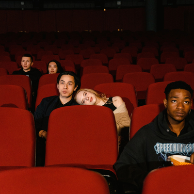 Spectacles Ciné-débat pour 15–22 ans