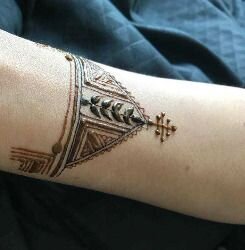 Loisirs Tatouages éphémères Amazighs henné