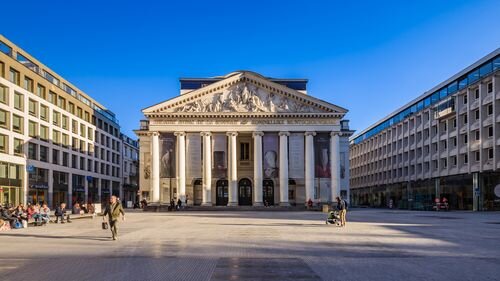 Loisirs Francs-maçons temps révolutions : La Monnaie la place Martyrs
