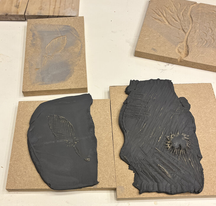 Stages,cours De gravure la céramique avec Camille Maëlle Dufour