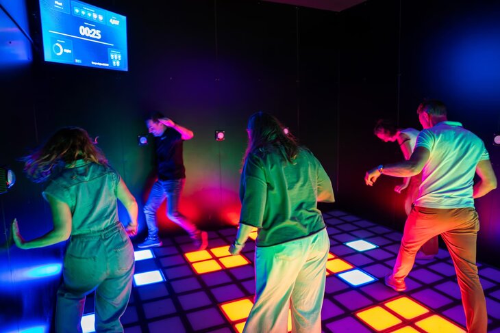 Soirées Célib’ : Soirée interactive pour célibataires - Brisez glace jouant 