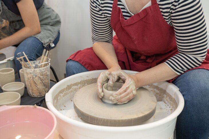 Stages,cours Week-end initiation tour potier Potter’s wheel introduction