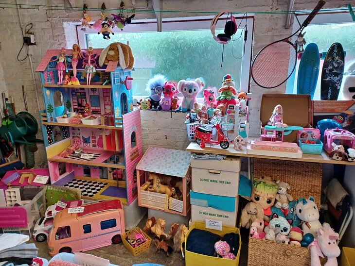  Grand Garage Sale